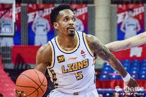 CBA官网：广厦取消肯尼-伯顿注册 重新注册巴里-巴顿