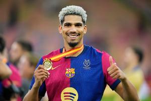 马卡：阿劳霍状态低迷，可能面临他在巴萨一线队以来最糟糕的赛季