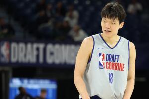 🥰媒体人：确认了杨瀚森第2站试训情况 “非常不错 Good job”