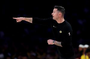 “海军上将”之子贾斯汀-罗宾逊成湖人助教 其与雷迪克都出自杜克