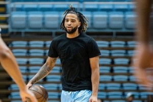 北卡校友也不少！RJ-戴维斯&德雷克-鲍威尔等人回母校训练！