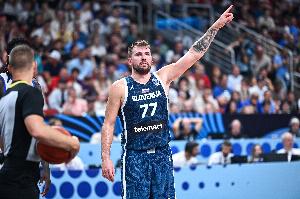 队友谈东契奇：欣赏他的比赛是一种享受 但和他并肩作战感觉更棒