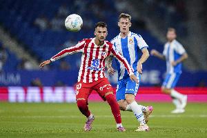 世体：巴埃纳可能下周三复出，他和吉梅内斯进行了传球等训练