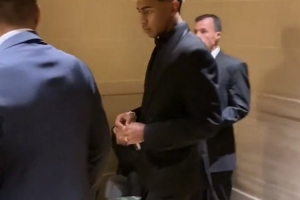 世体：巴萨代表团和亚马尔身边人越来越乐观，认为他会获得金球奖