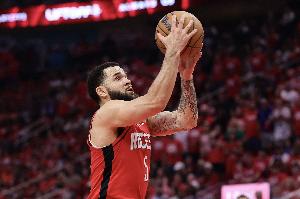 名记：火箭现在薪资情况难找范乔丹替身 况且他们还在和KD谈续约