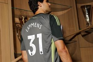 记者：拉门斯体格比德赫亚还好 曼联明年还可能签下新门将