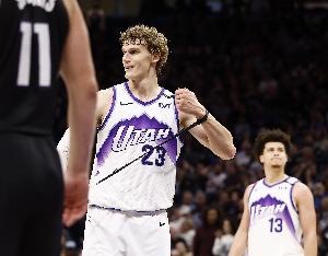 闪耀今夜！马尔卡宁32中14&三分13中6怒砍生涯新高51分 另有14板